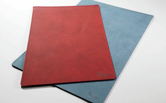 下敷きの魅力を再発見！新しい筆記体験を教えてくれるTeriw THE MAT