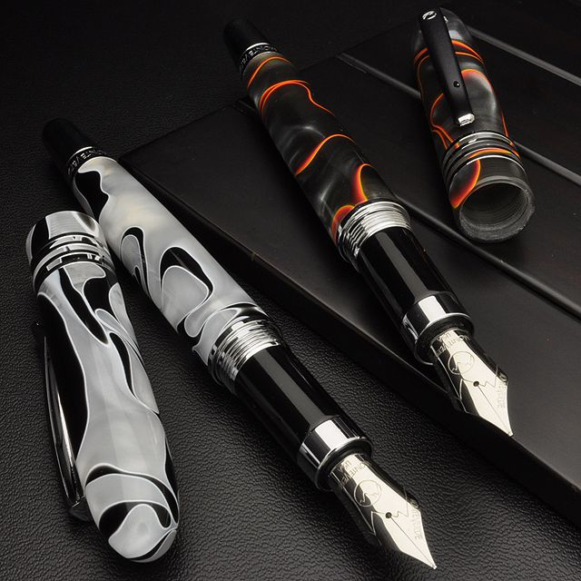 Monteverde モンテベルデ 万年筆 マウンテン・オブ・ザ・ワールド