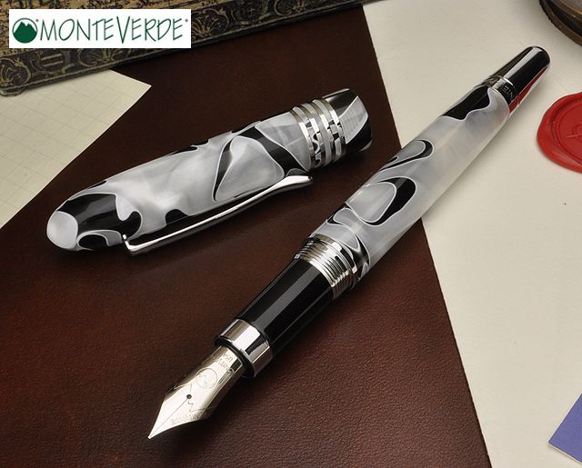 Monteverde モンテベルデ 万年筆 マウンテン・オブ・ザ・ワールド