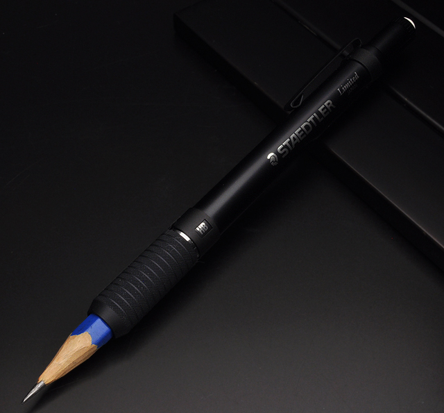 STAEDTLER ステッドラー ペンシルホルダー 限定品 900 25W ブラック | 世界の筆記具ペンハウス