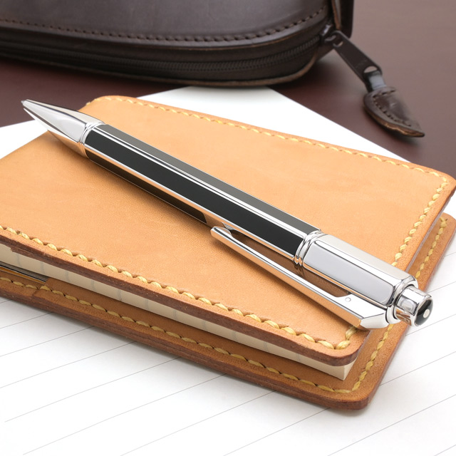 CARAN D'ACHE（カランダッシュ）ボールペン バリアス コレクション 特別素材使用 4480-020 チャイナブラックラッカー