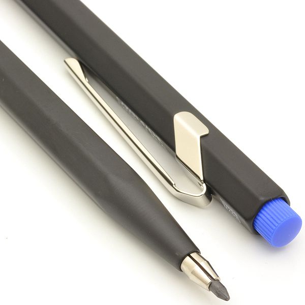 CARAN D'ACHE（カランダッシュ）フィックスペンシル 2mm 0022-288