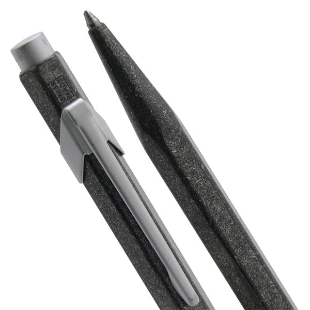 CARAN D'ACHE（カランダッシュ）ボールペン 849プレミアム オリジナル 0849-069