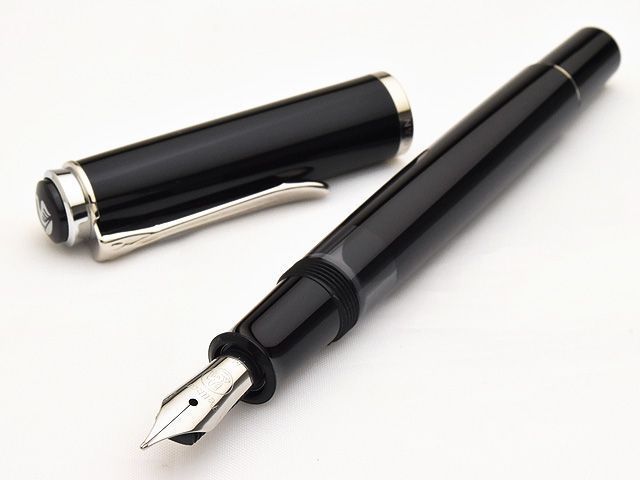 Pelikan ペリカン 万年筆 クラシック（トラディショナル） 205シリーズ