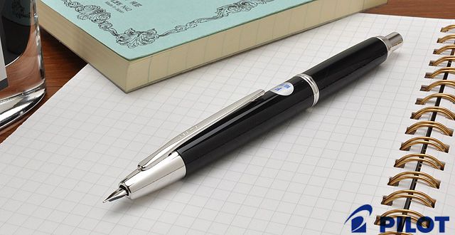 PILOT パイロット 万年筆 キャップレス・デシモ FCT-15SR-B ブラック