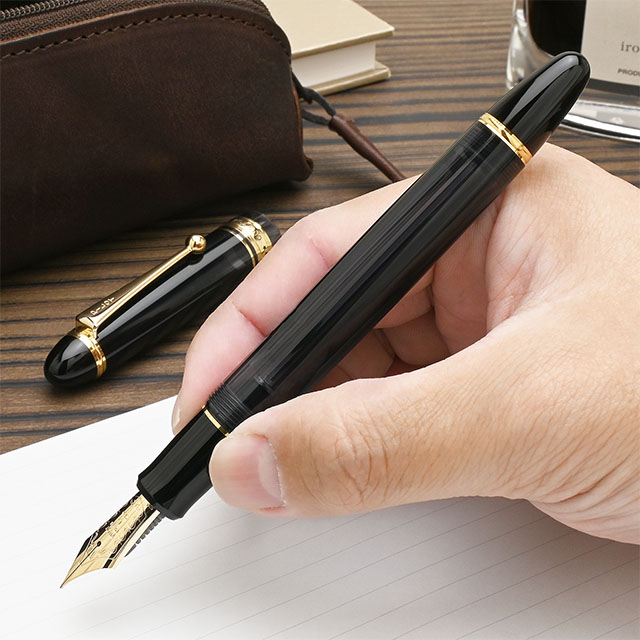 パイロット 万年筆 カスタム823 透明ブラック | ペンハウス