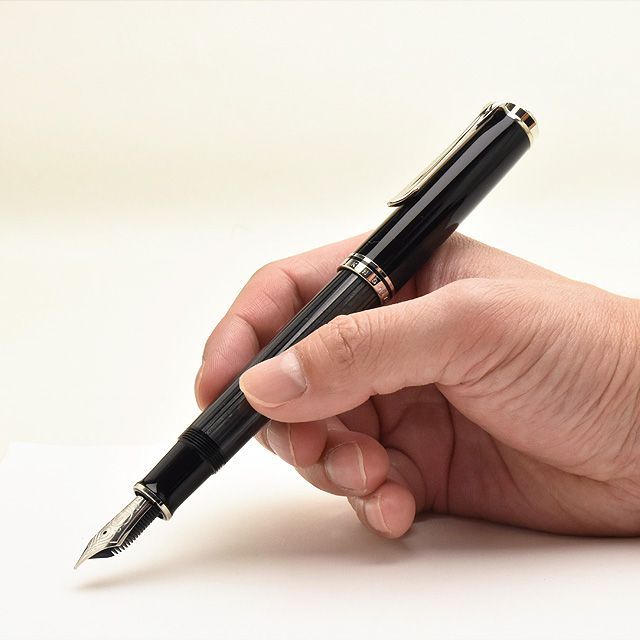 Pelikan ペリカン 万年筆 スーベレーン M805 ブラックストライプ | 世界の筆記具ペンハウス