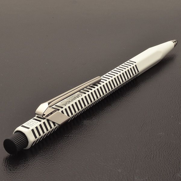 CARAN D'ACHE（カランダッシュ）フィックスペンシル 限定品 マリオ・ボッタ 0022-122 ホワイト 2mm