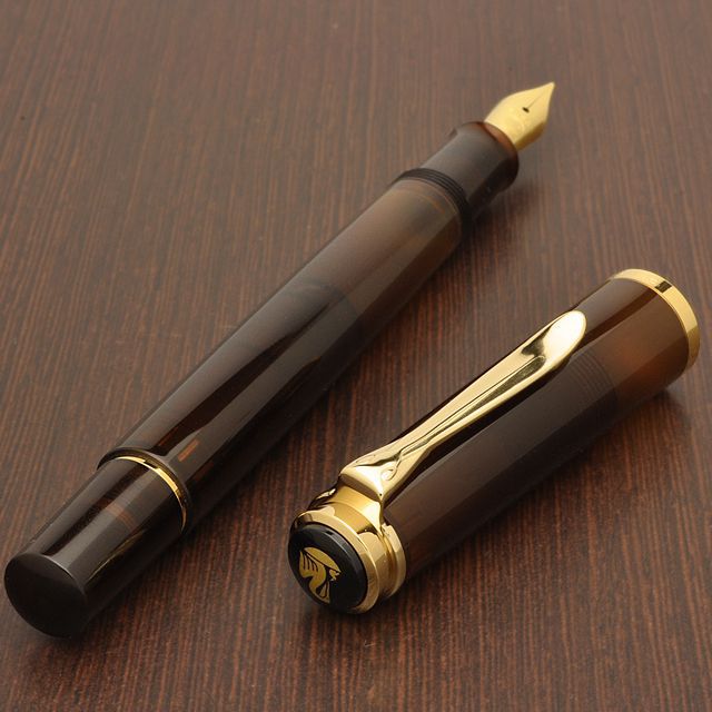 Pelikan（ペリカン）万年筆 特別生産品 クラシック M200 スモーキークォーツ