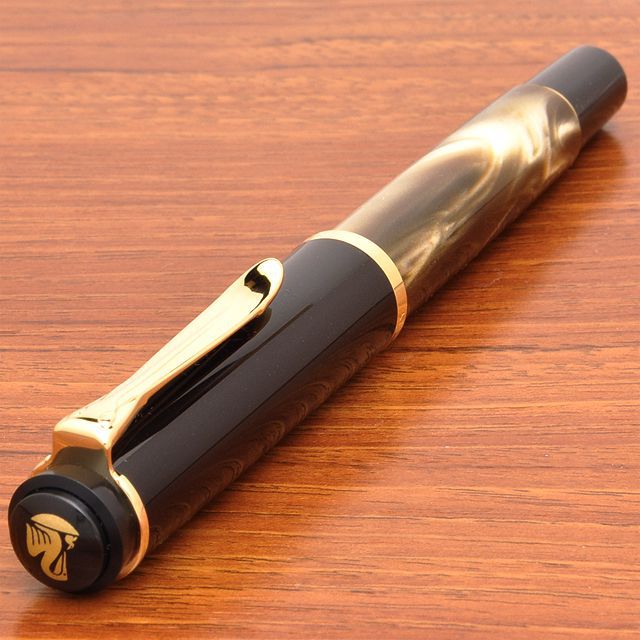 Pelikan（ペリカン）万年筆 クラシック（トラディショナル）200シリーズ M200 マーブルブラウン