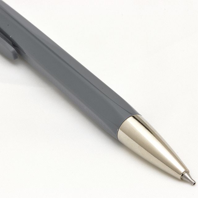 CARAN D'ACHE（カランダッシュ）ペンシル 0.7mm 888 インフィニット チャコールグレー 0884-409