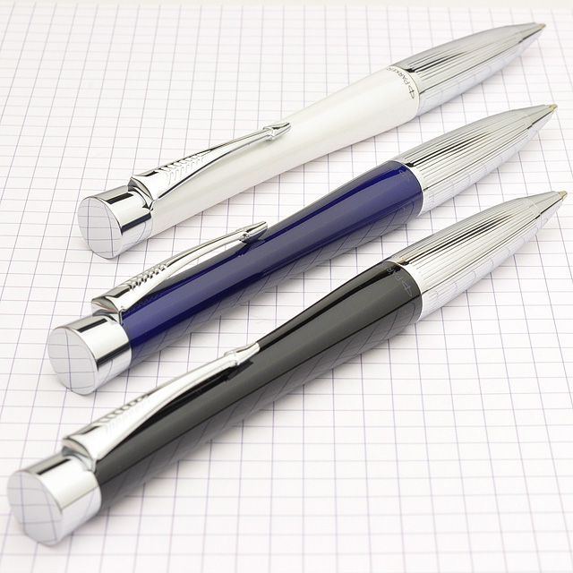 Parker Urban パーカー アーバンのツイストタイプボールペン 世界の筆記具ペンハウス