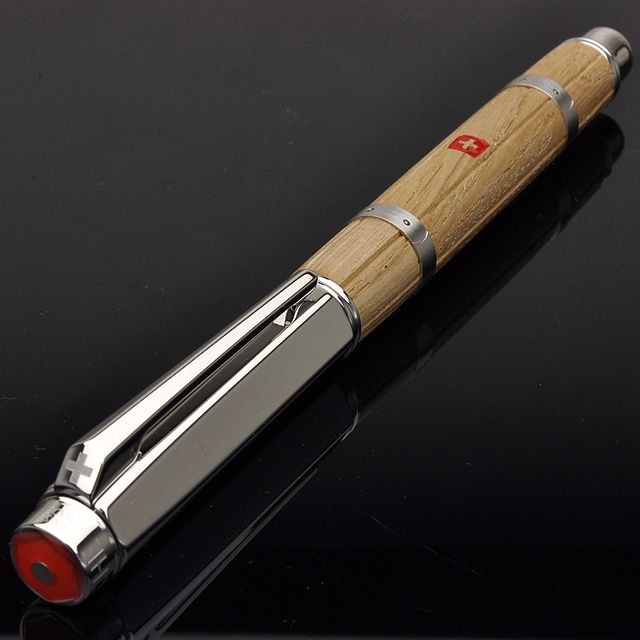 CARAN D'ACHE（カランダッシュ）万年筆 限定品 バリアス ル・ヴィニ 1646-481