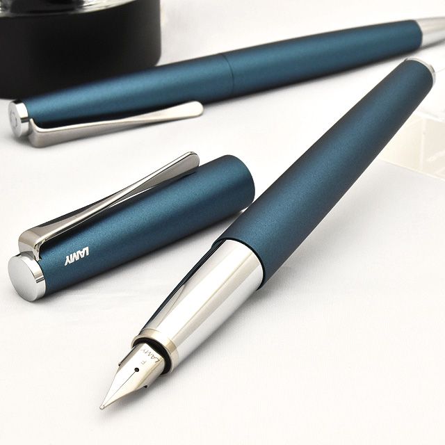 訳ありセール 格安) LAMY Studio 万年筆 パラジウム ミディアムニブ L68M trumbullcampbell.com