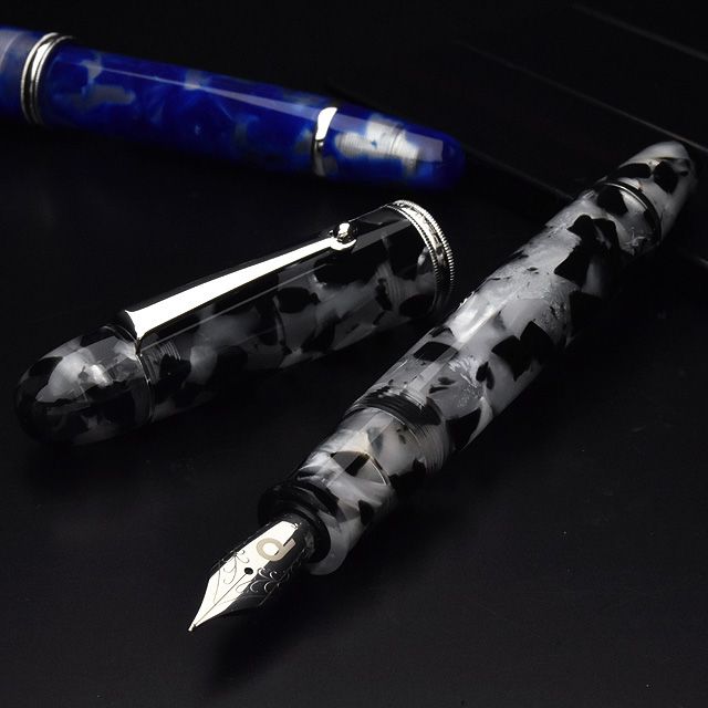 PENLUX(ペンラックス) 万年筆 KOI コレクション