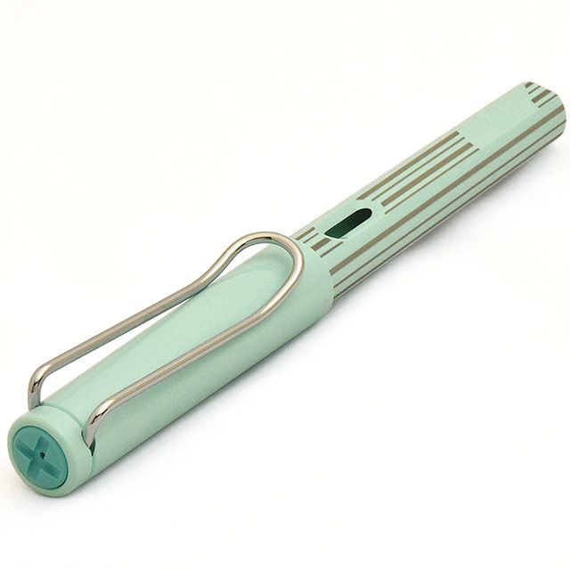 LAMY（ラミー）2021年日本限定柄 サファリ 万年筆 ブルーマカロン L36BM