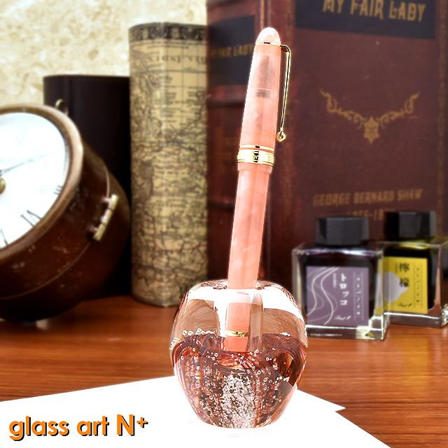 glass art N＋（グラスアートエヌプラス） ペンスタンド/ペーパーウェイト ガラスのペン立て レッド
