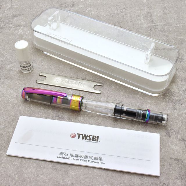 TWSBI（ツイスビー） 万年筆 ダイヤモンド580 アイリス