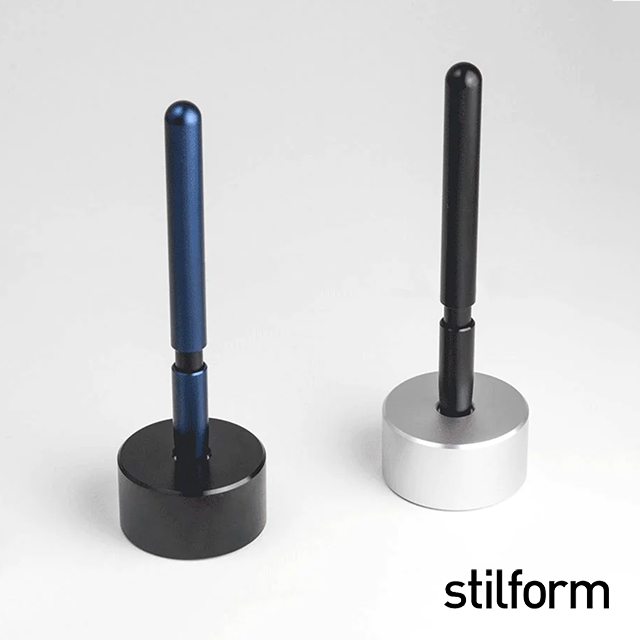 stilform（スティルフォーム）ペンスタンド オリジナル ベース Aluminium