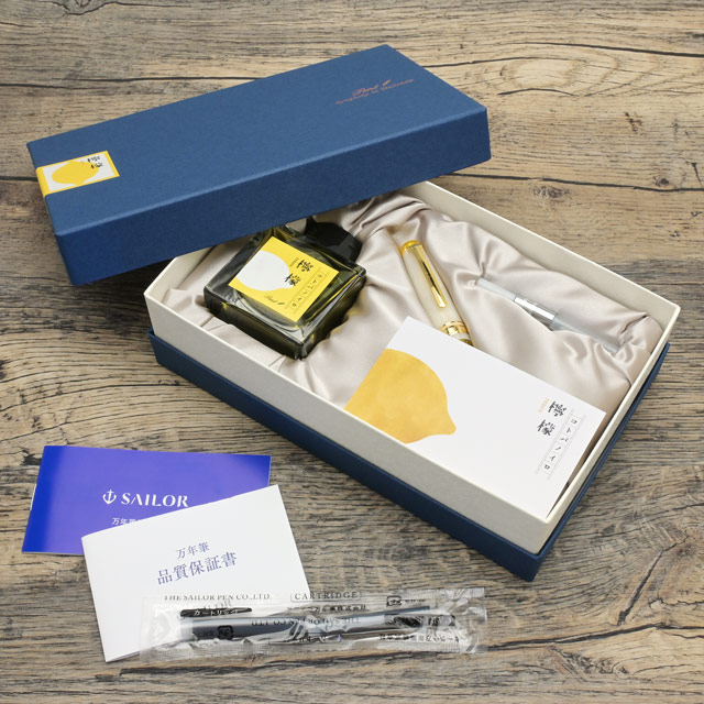 Pent〈ペント〉 万年筆 限定品 コトバノイロ 檸檬（れもん）