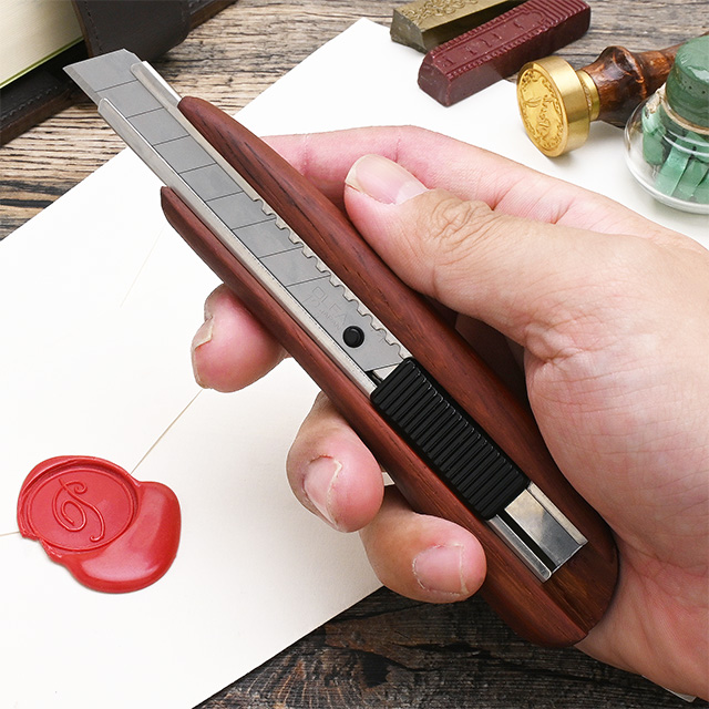 Calm Wood Works（カームウッドワークス） カッターナイフ 木肌が手に馴染む銘木 カッターナイフ Wood Cutter Knife Mサイズ