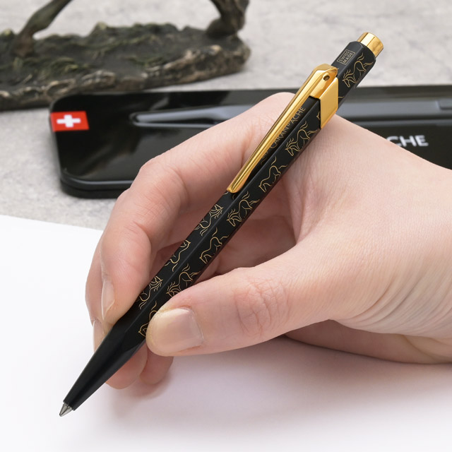 CARAN D'ACHE（カランダッシュ）限定品 ボールペン 849 ホース 2026