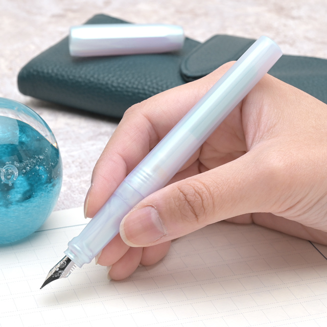 Kaweco カヴェコ 万年筆 パケオ イリディセント パール | ペンハウス